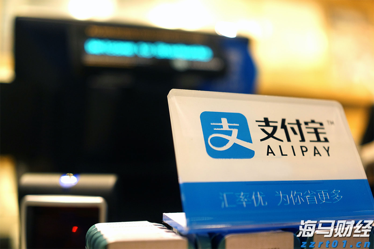 香港机管局：香港机场6月客运量同比升11.2% 上半年升16.5%