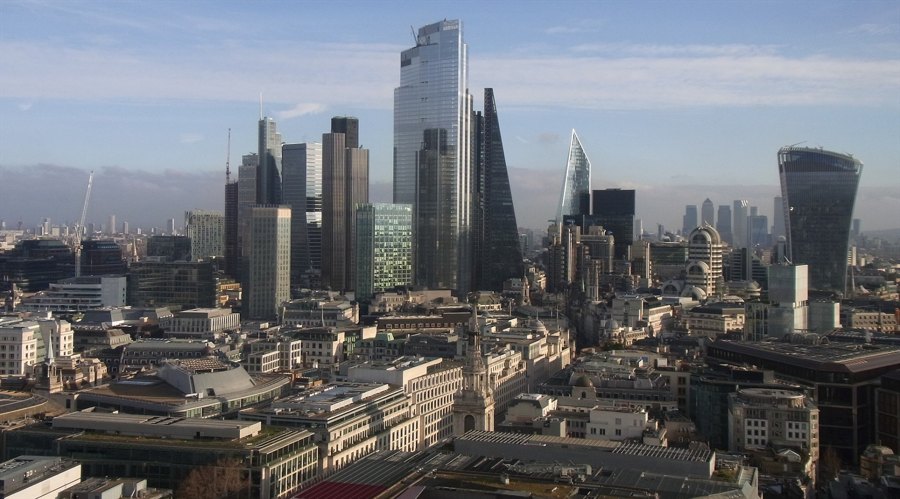 国泰海通：解雇鲍威尔的难度、收益与风险分析