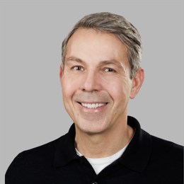  广西再通报女生遭欺凌：校长、副校长等多人被停职